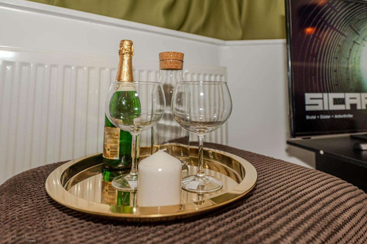Дом отдыха 4 Bedrooms,2 Bathrooms House With Free Parking *