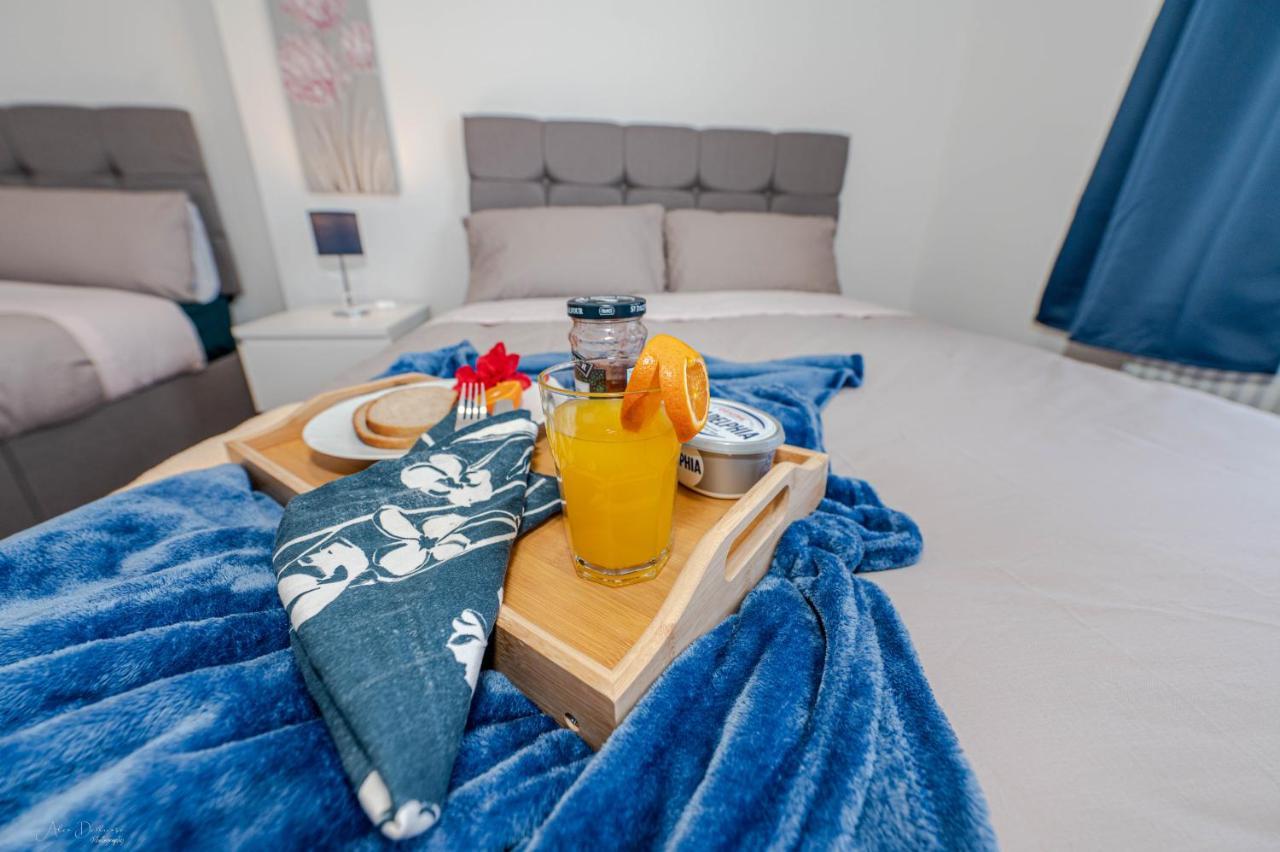 4 Bedrooms,2 Bathrooms House With Free Parking
